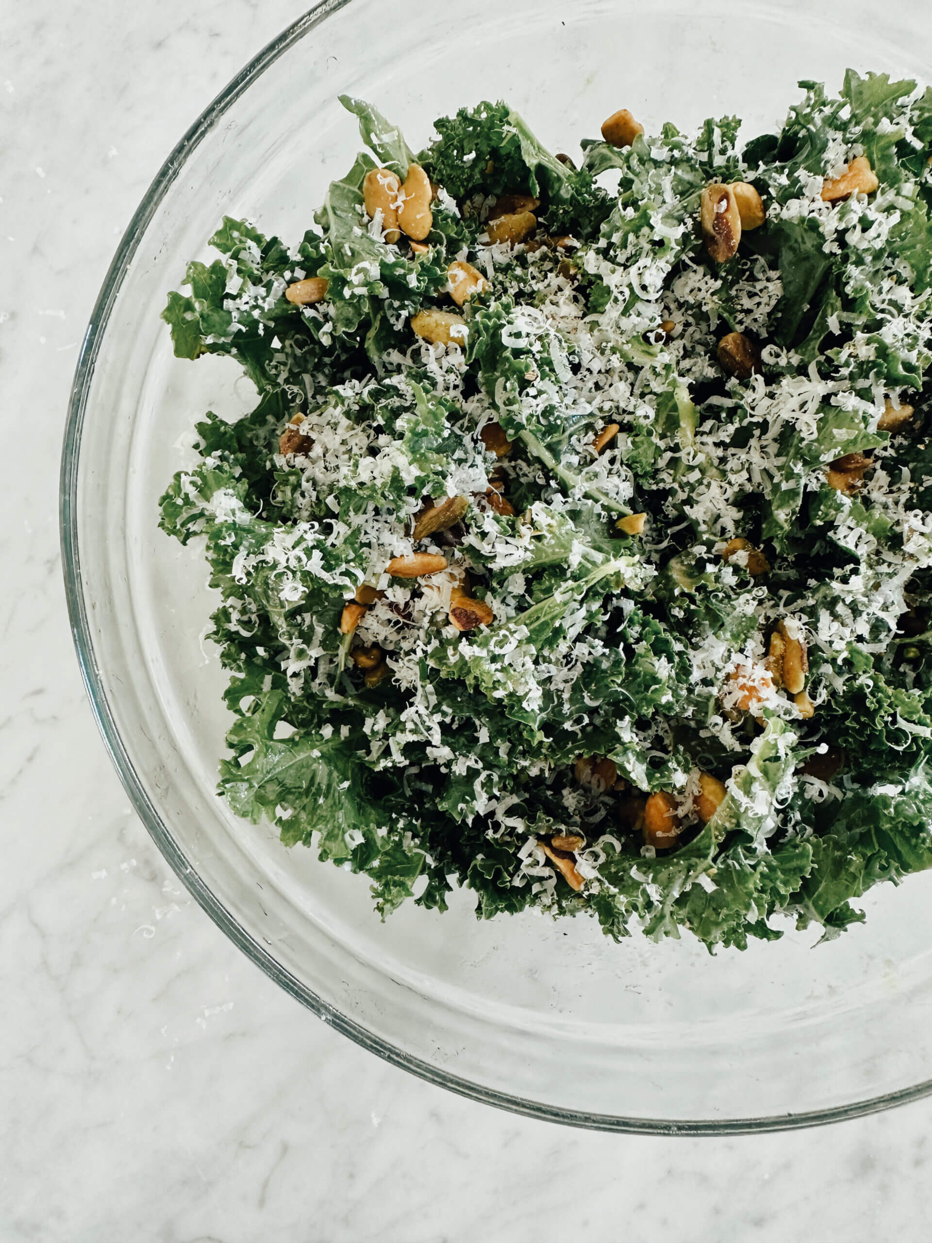 pizza kale salad